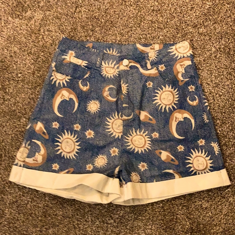 Signs in the Sky shorts